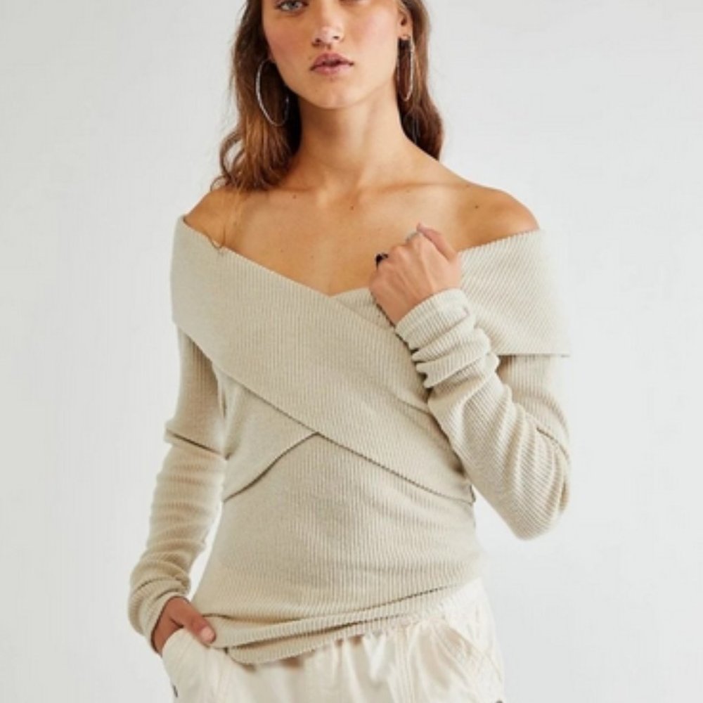 Free People Marley Sweater Top $68 Large Oatmeal Ribbed With Plush Texture